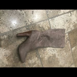 Suede boots